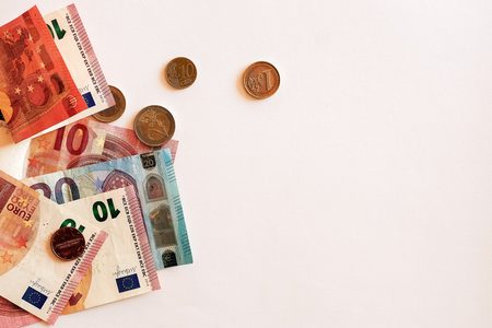 cash-2259076_1920__450x.jpg
