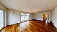 Vermietet - Perfekt für Terrassenliebhaber - Wohnzimmer mit offener Küche