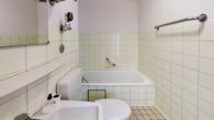 Verkauft - Gelegenheit in Neuhausen – Apartment mit Renovierungsbedarf und optimalen Vermietungspotential - Badezimmer
